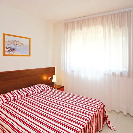 아파트 Appartaments Con Piscina Vicini Al Mare