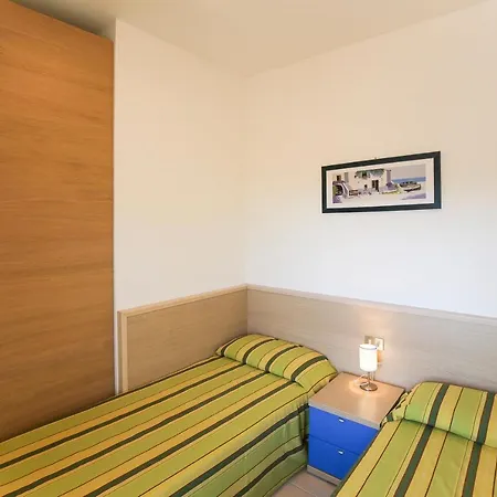 Appartaments Con Piscina Vicini Al Mare 아파트